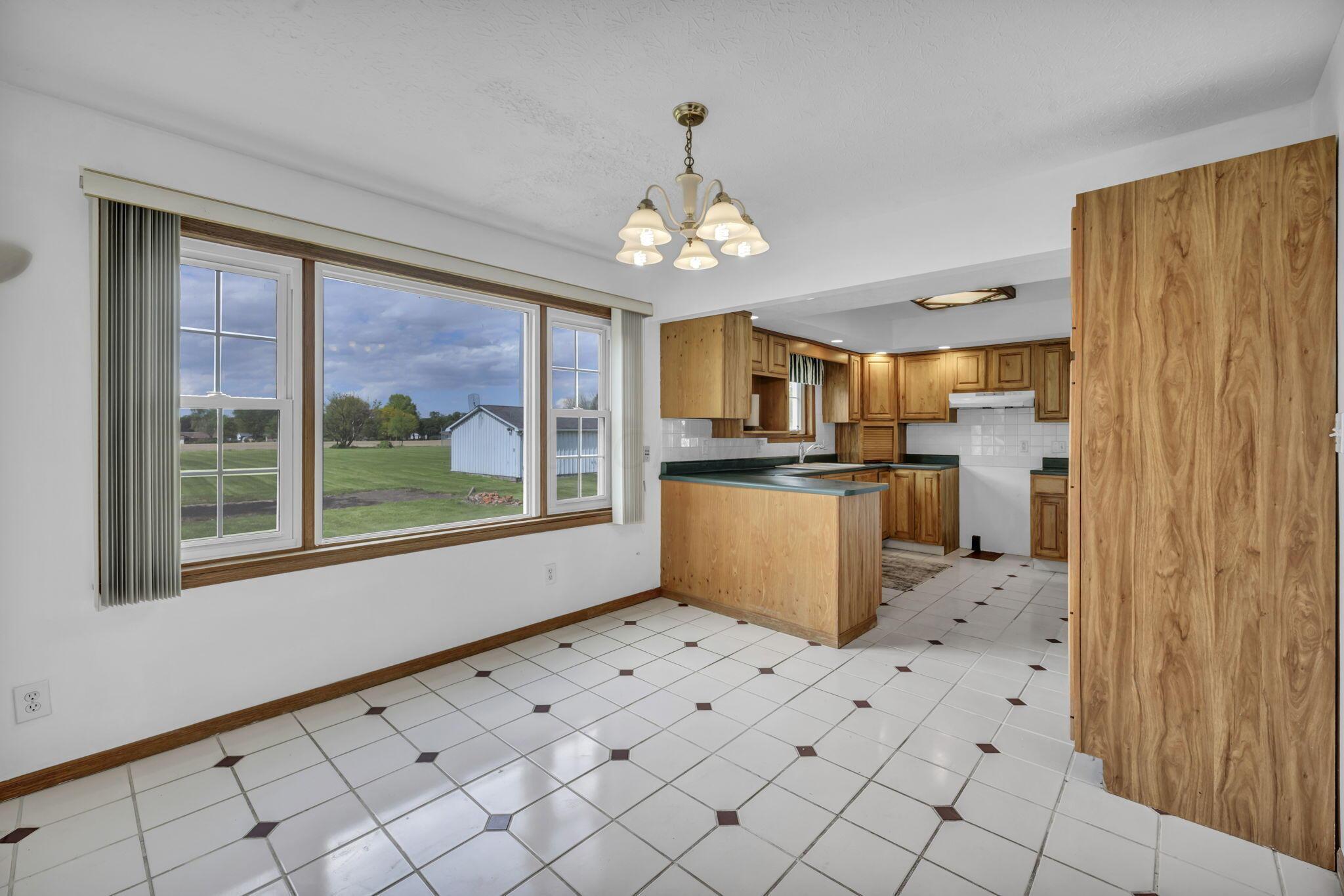 810 Kenton-Galion Road East Marion, OH 43302 - Photo 11 of 70 17-web-or-mls-810 Kenton-Galion Rd_24