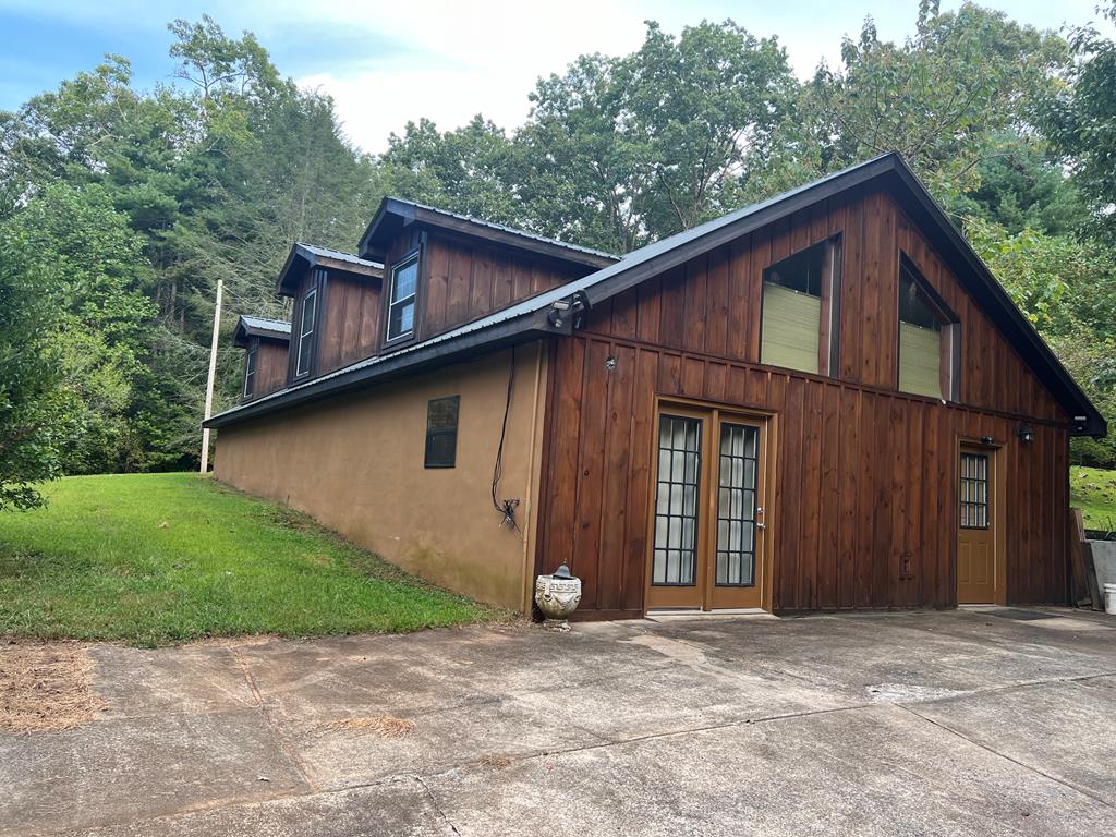 1200 Tennis Court Road Blue Ridge, GA 30513 - Photo 4 of 24 Gallery Image 4