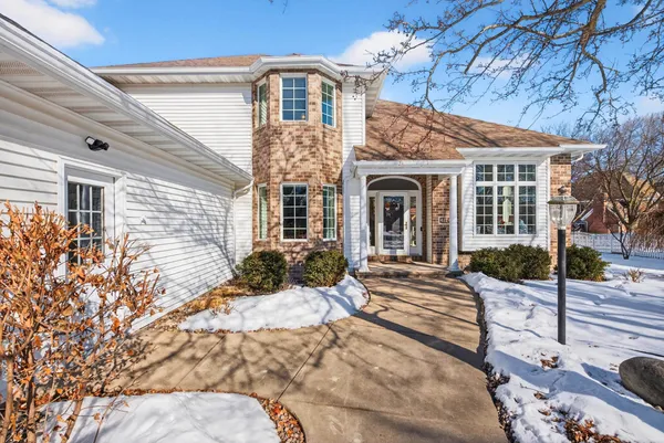 $674,900 | 4124 Wedgewood Drive, Appleton, WI 54913