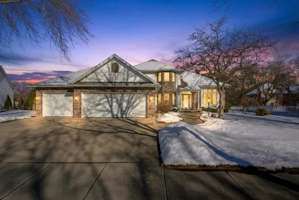 $674,900 | 4124 Wedgewood Drive, Appleton, WI 54913
