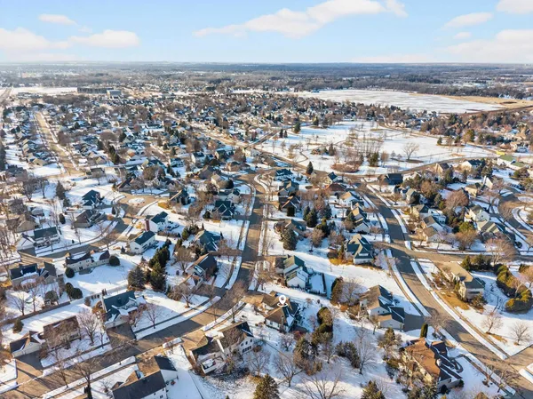 $674,900 | 4124 Wedgewood Drive, Appleton, WI 54913