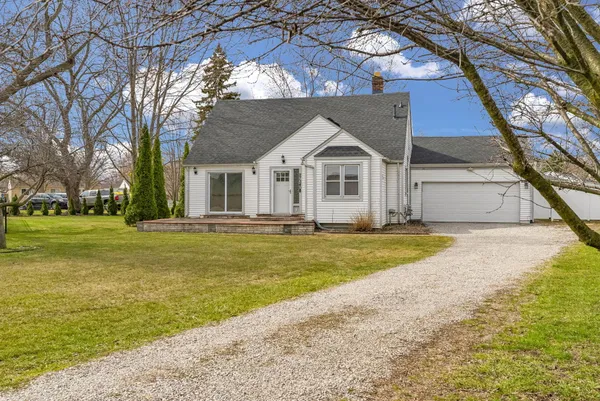 $295,000 | 27340 Telstar Street, Chesterfield, MI 48051