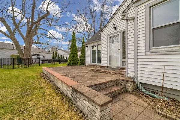 $295,000 | 27340 Telstar Street, Chesterfield, MI 48051