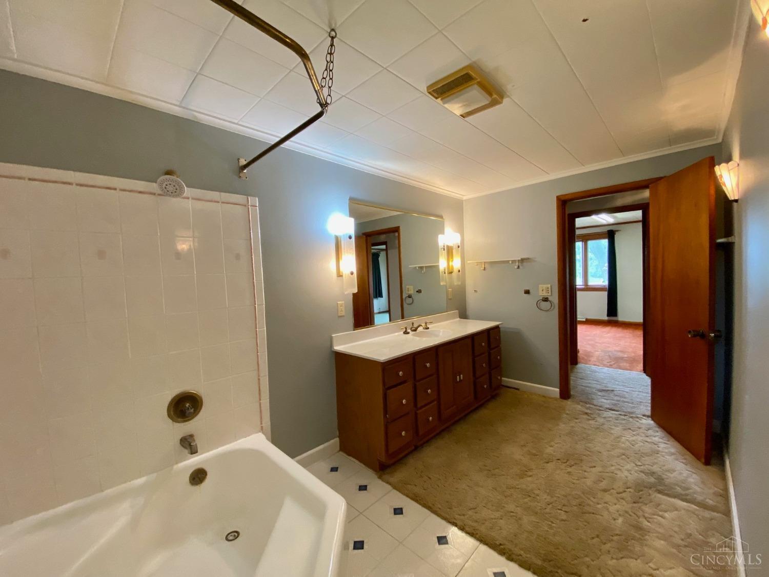 7414 Barret Road West Chester, OH 45069 - Photo 23 of 40