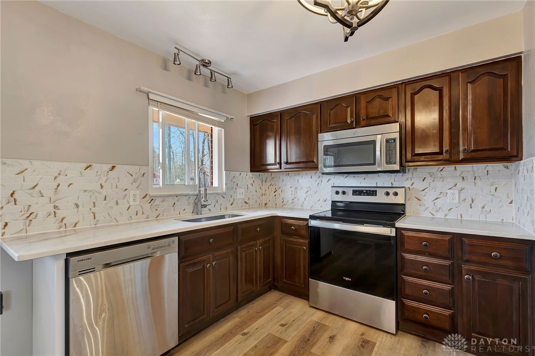 6507 Carnation Road Dayton, OH 45449 - Photo 12 of 42 Gallery Image 12