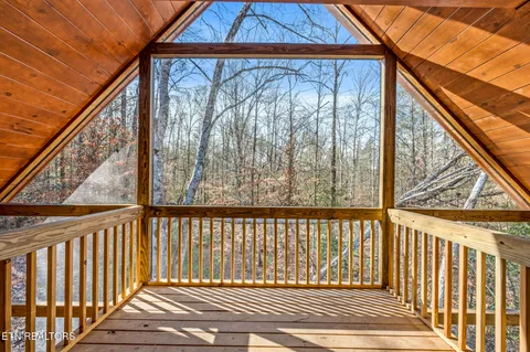 $535,000 | 3618 Parkland Way, Gatlinburg, TN 37738