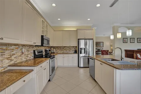 $550,000 | 8257 La Jolla Vista Lane, Lake Worth, FL 33467