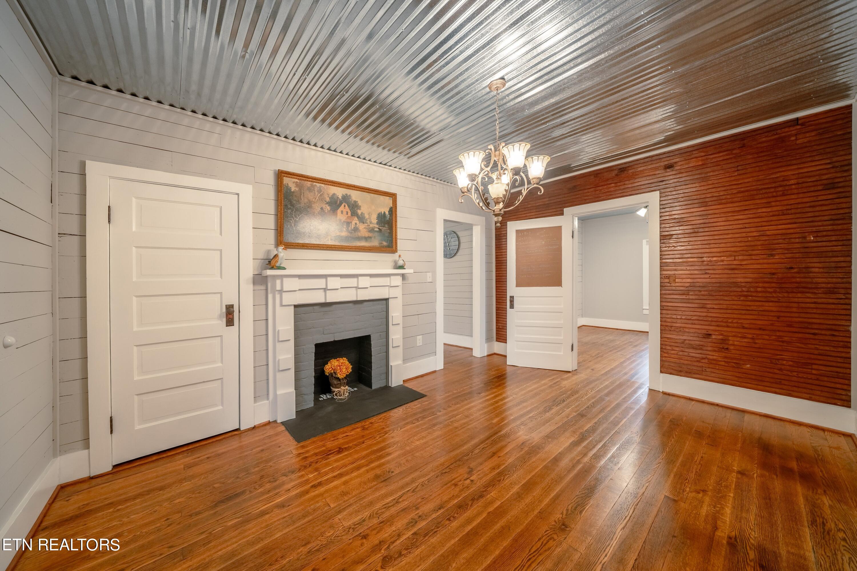 5120 Luttrell Road Knoxville, TN 37918 - Photo 12 of 36 5120-Luttrell-10