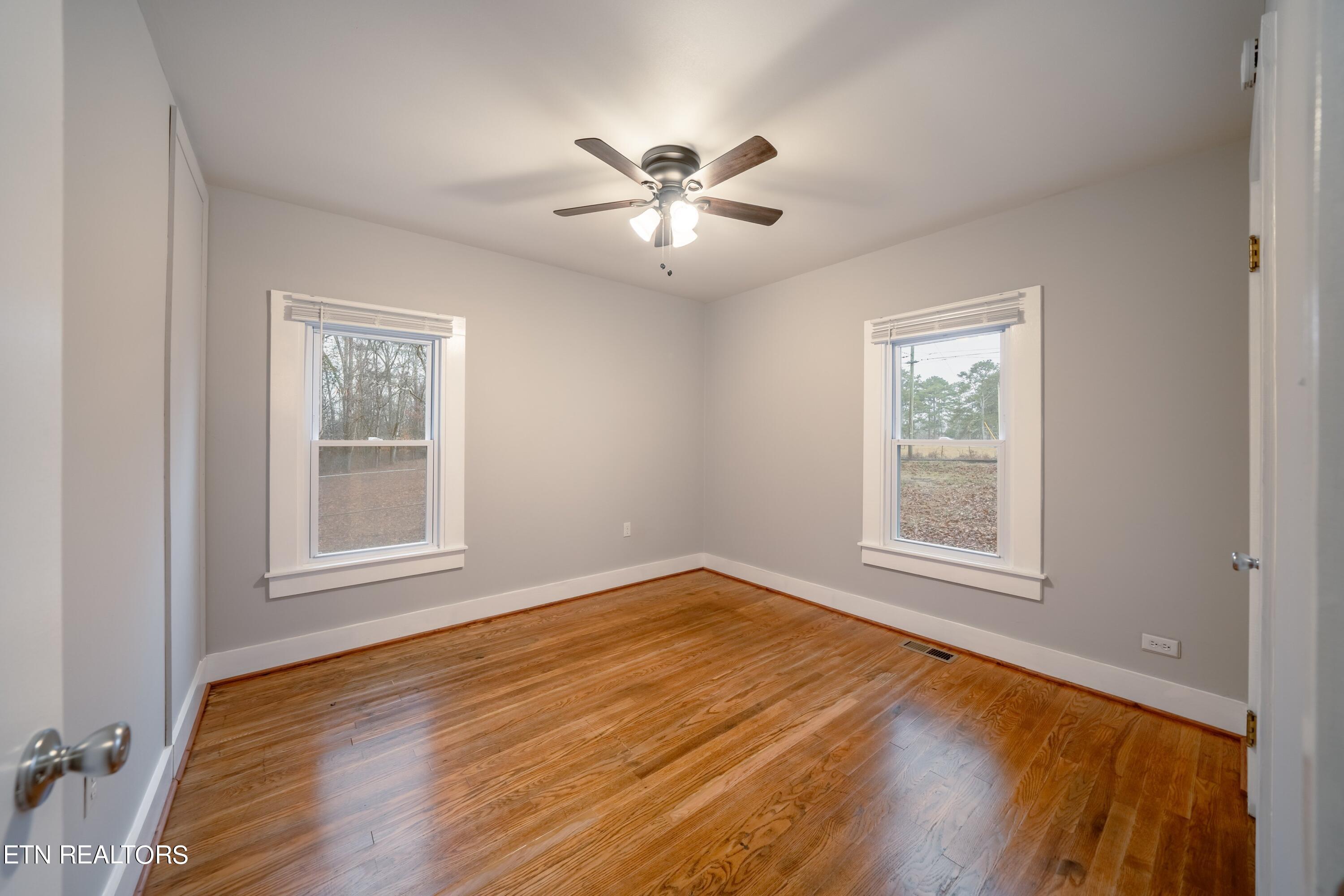 5120 Luttrell Road Knoxville, TN 37918 - Photo 19 of 36 5120-Luttrell-17
