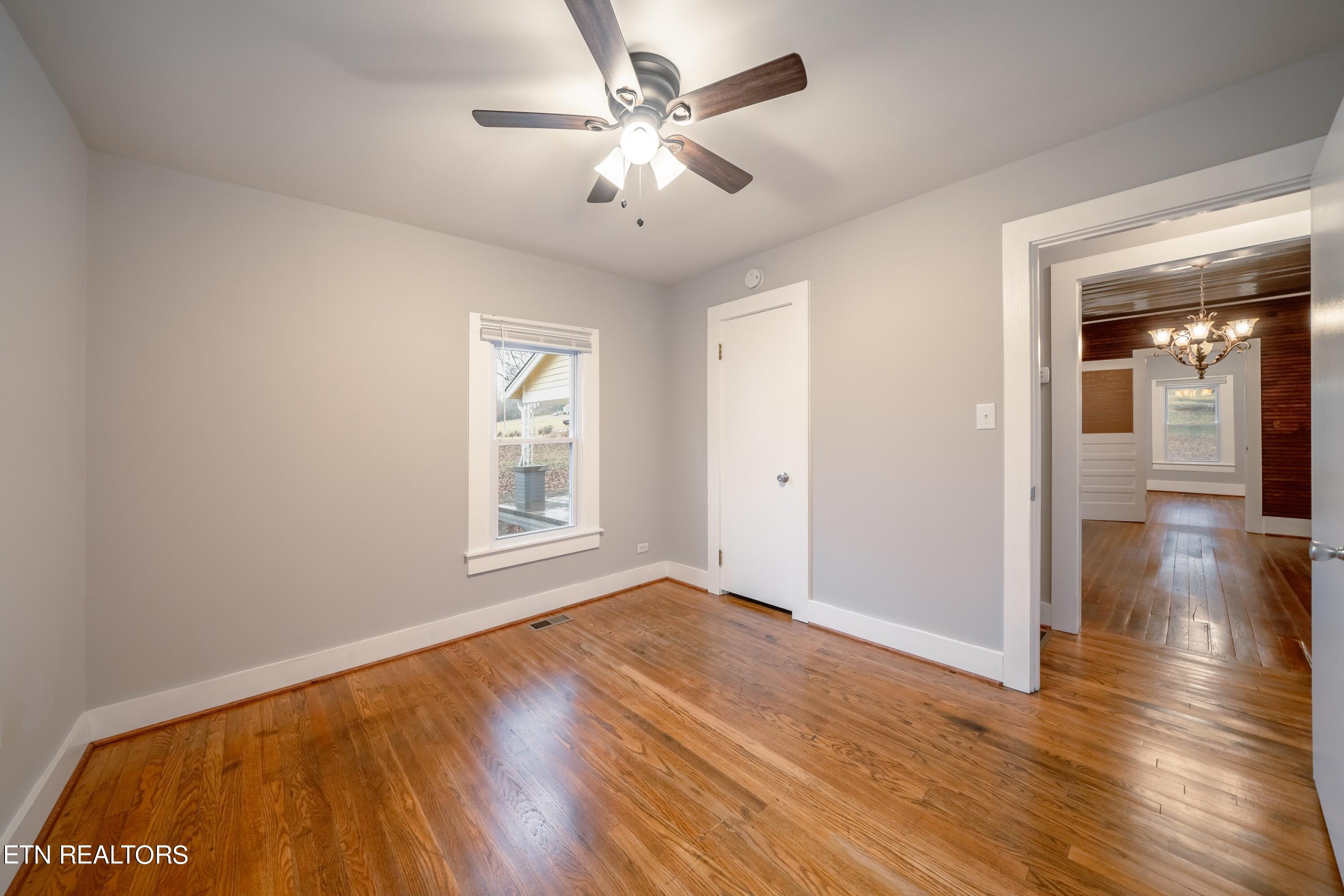 5120 Luttrell Road Knoxville, TN 37918 - Photo 20 of 36 5120-Luttrell-18