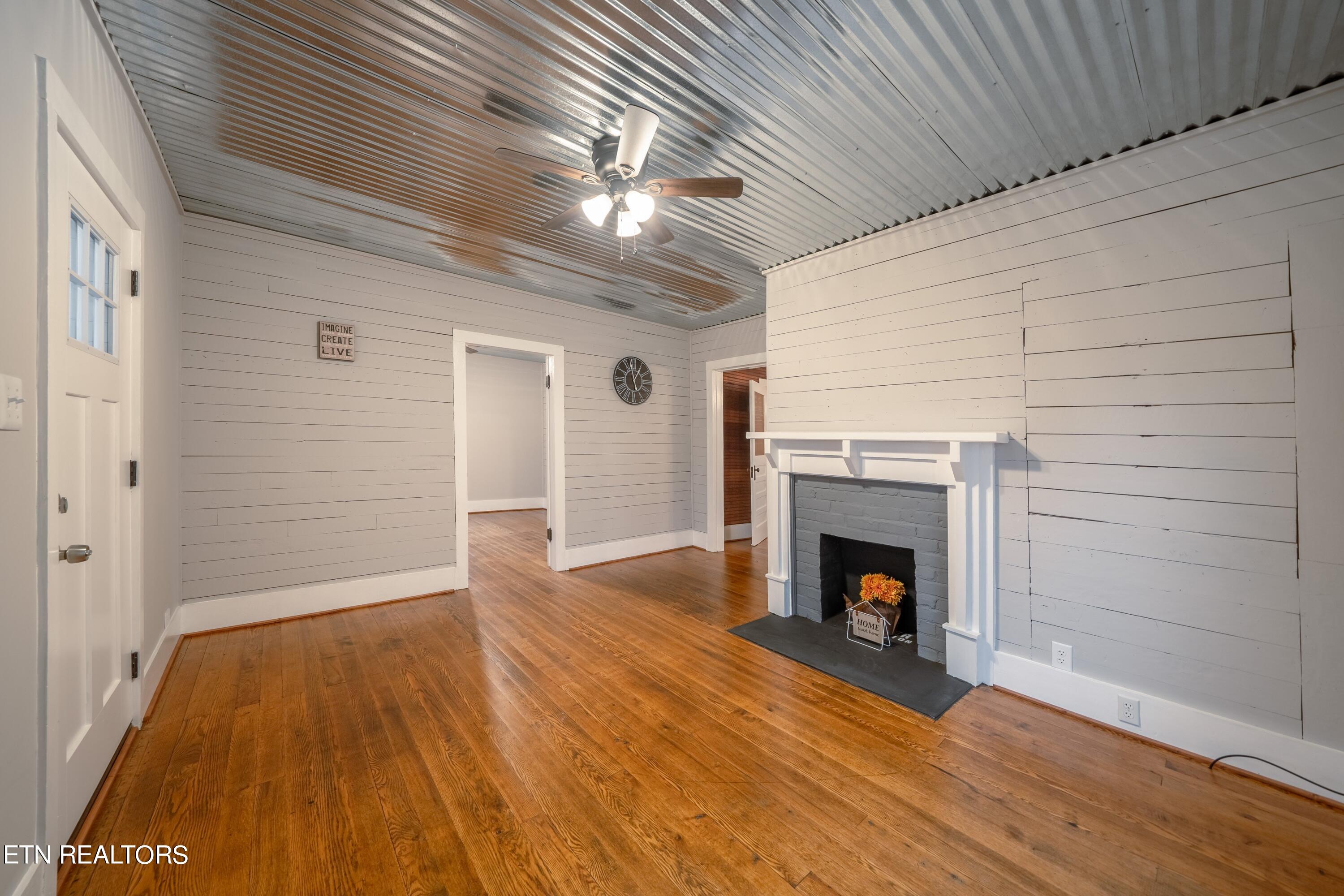 5120 Luttrell Road Knoxville, TN 37918 - Photo 10 of 36 5120-Luttrell-8