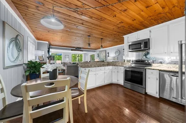 $799,000 | 6551 Bermuda Lane, Flowery Branch, GA 30542
