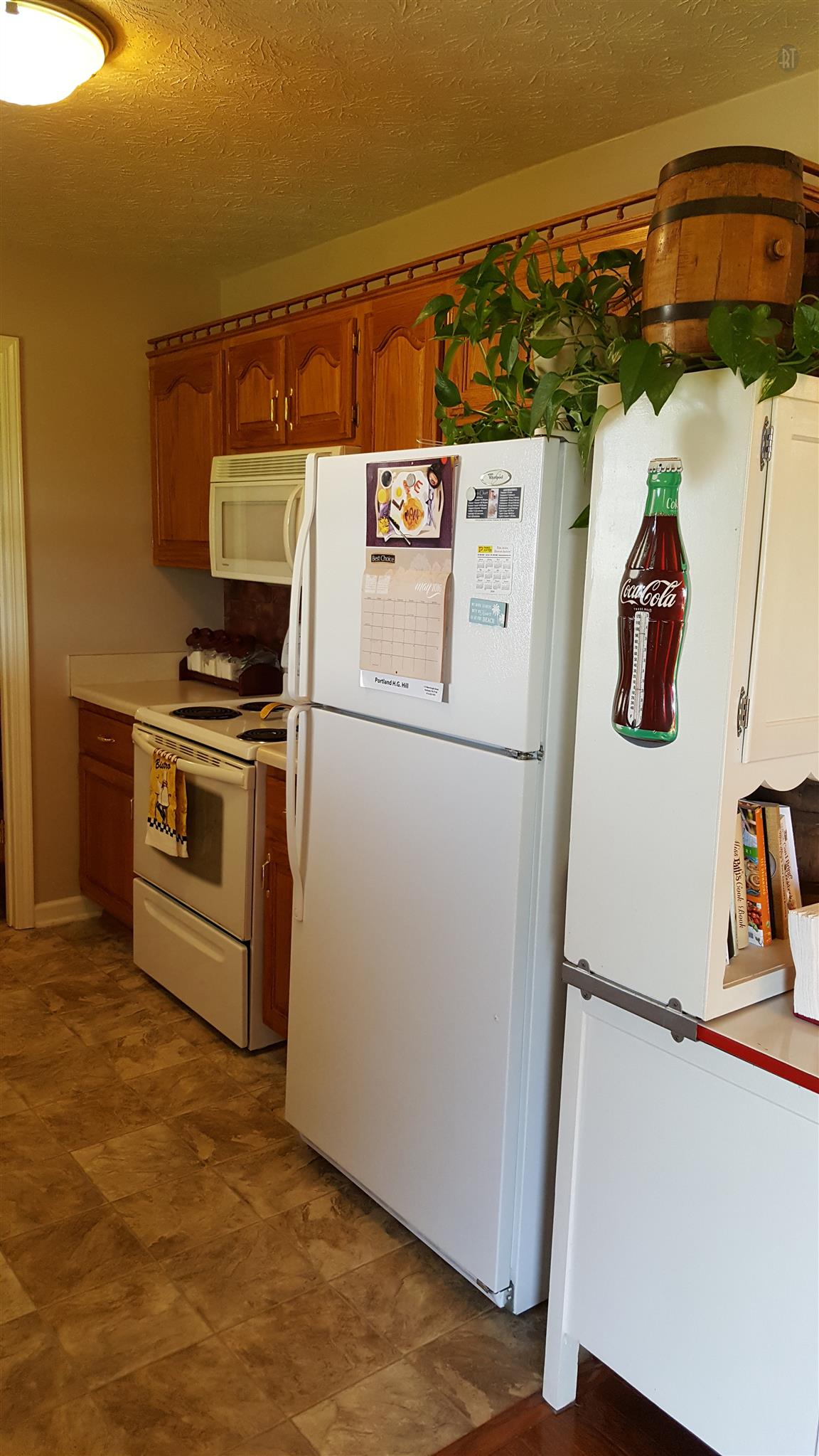 272 Collins Road Portland, TN 37148 - Photo 7 of 17 a utility room with dryer and washer