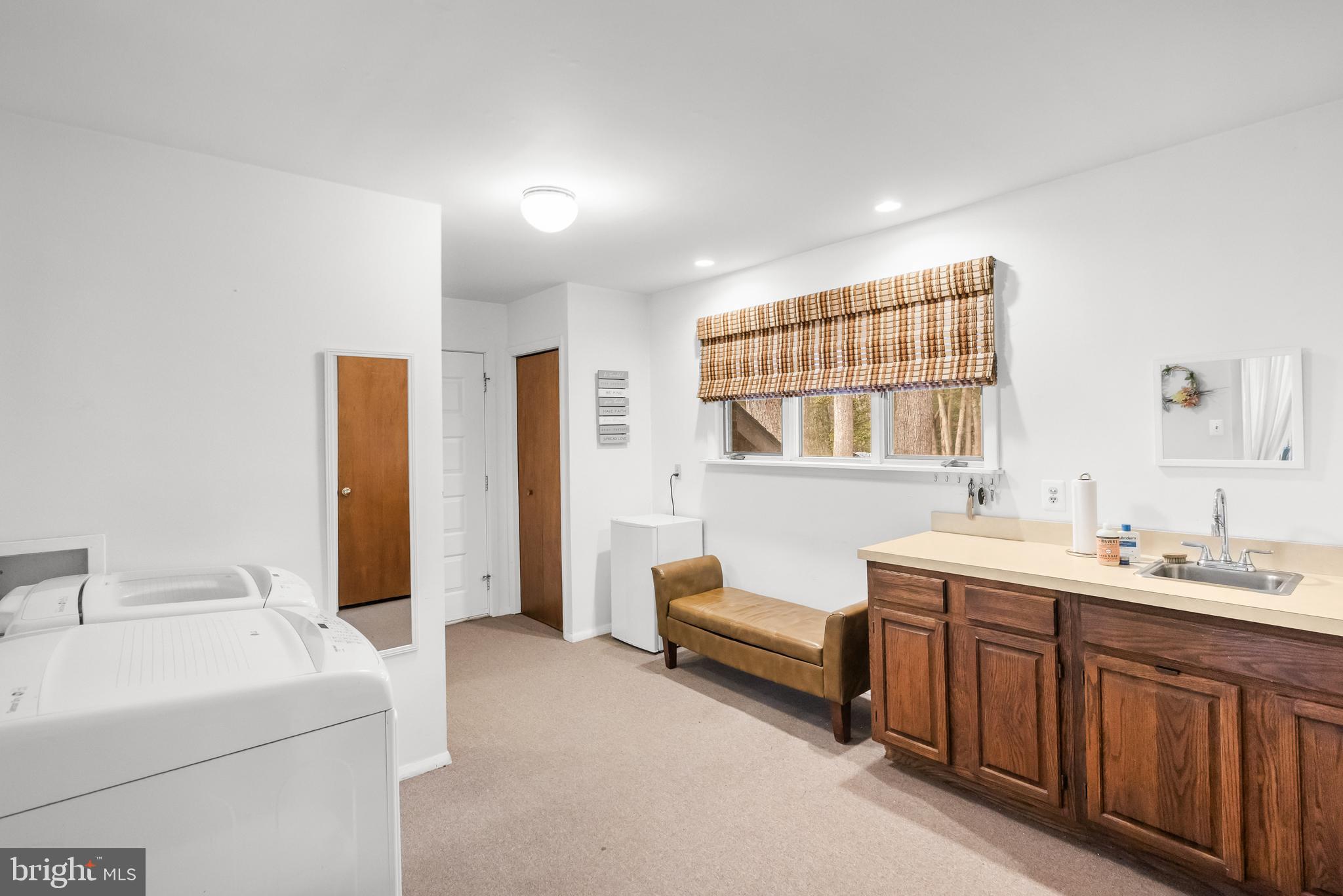 143 Ridge Road Southampton, NJ 08088 - Photo 12 of 21 Laundry/Mud Room