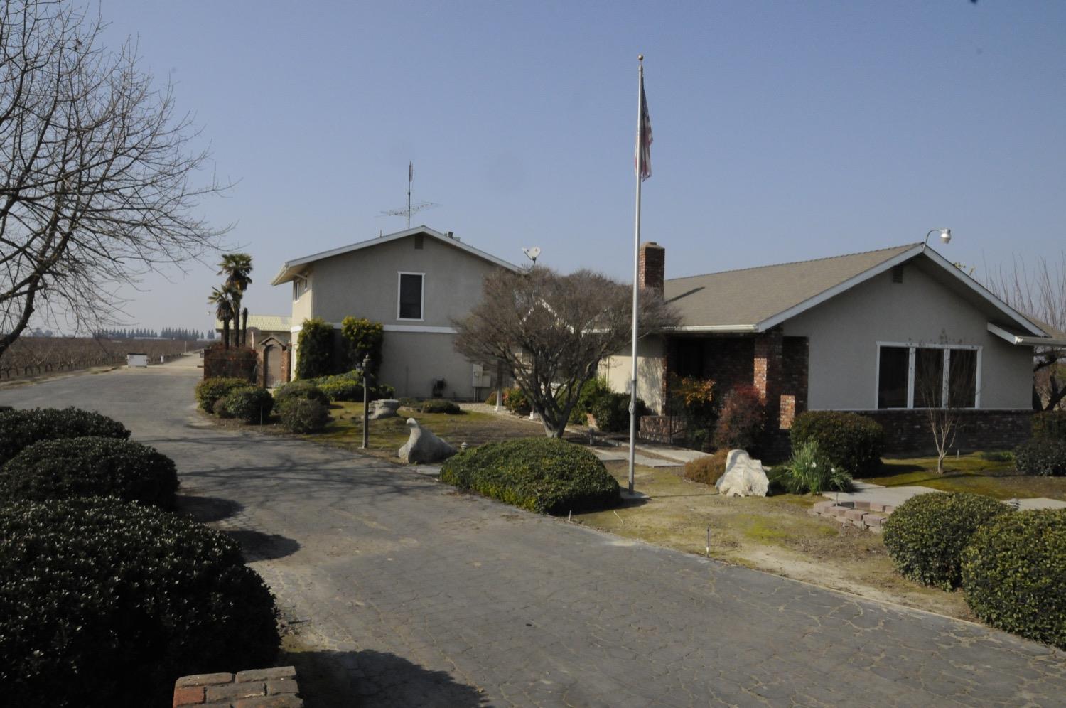41511 Road 48 Reedley, CA 93654 - Photo 1 of 26 Gallery Image 1