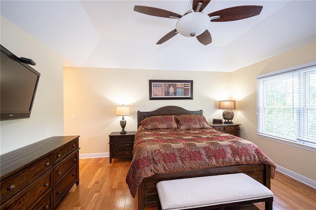 519 Farndale Road Pittsburgh, PA 15238 - Photo 14 of 24