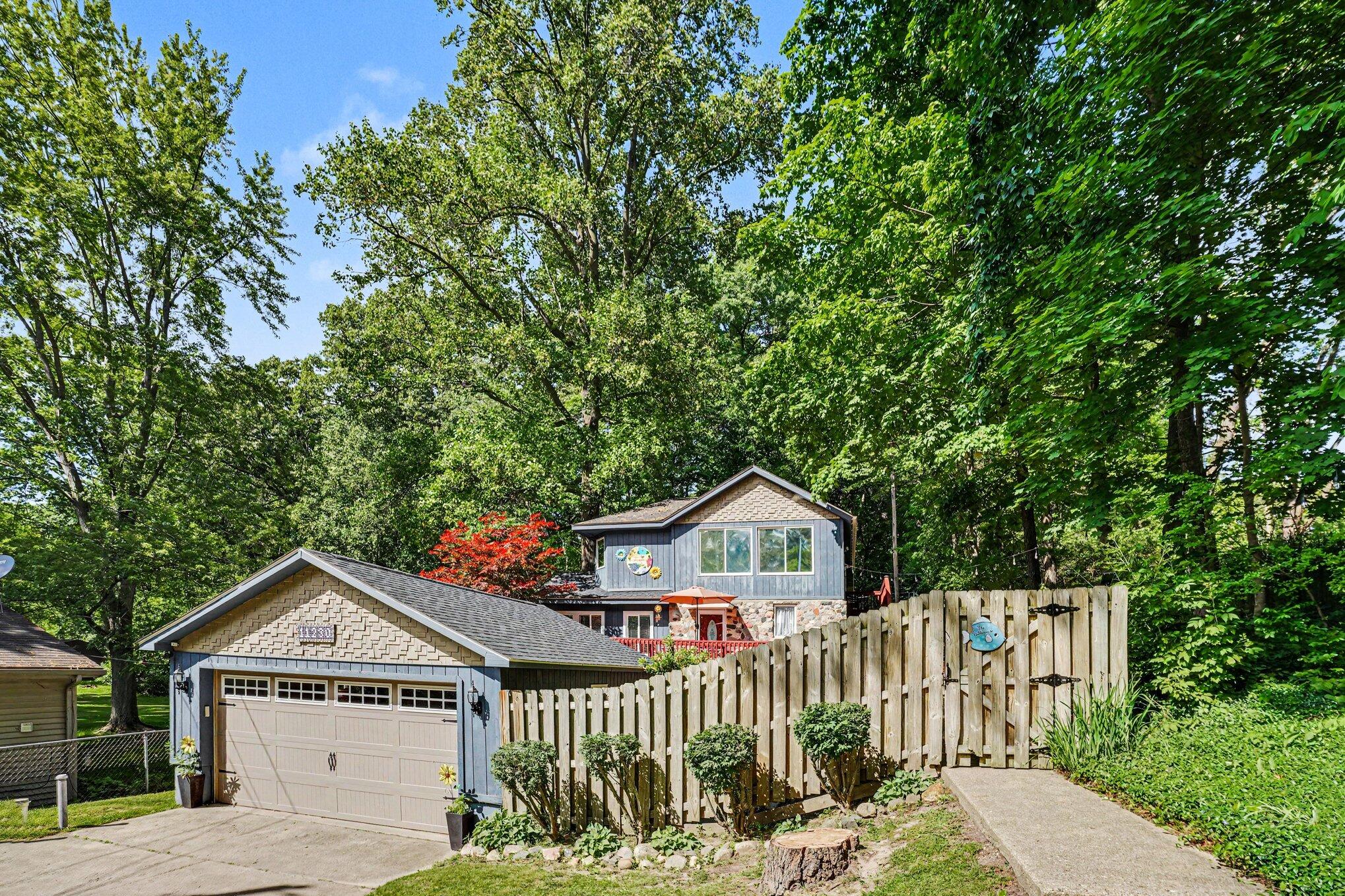 11230 Lakeshore Drive Three Rivers, MI 49093 - Photo 2 of 40 file_5448