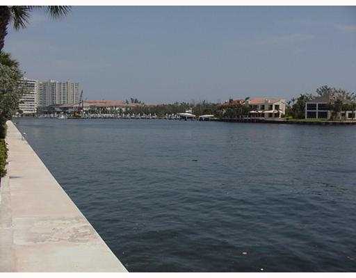 928 Jeffery Street Boca Raton, FL 33487 - Photo 12 of 16 Additional Photo