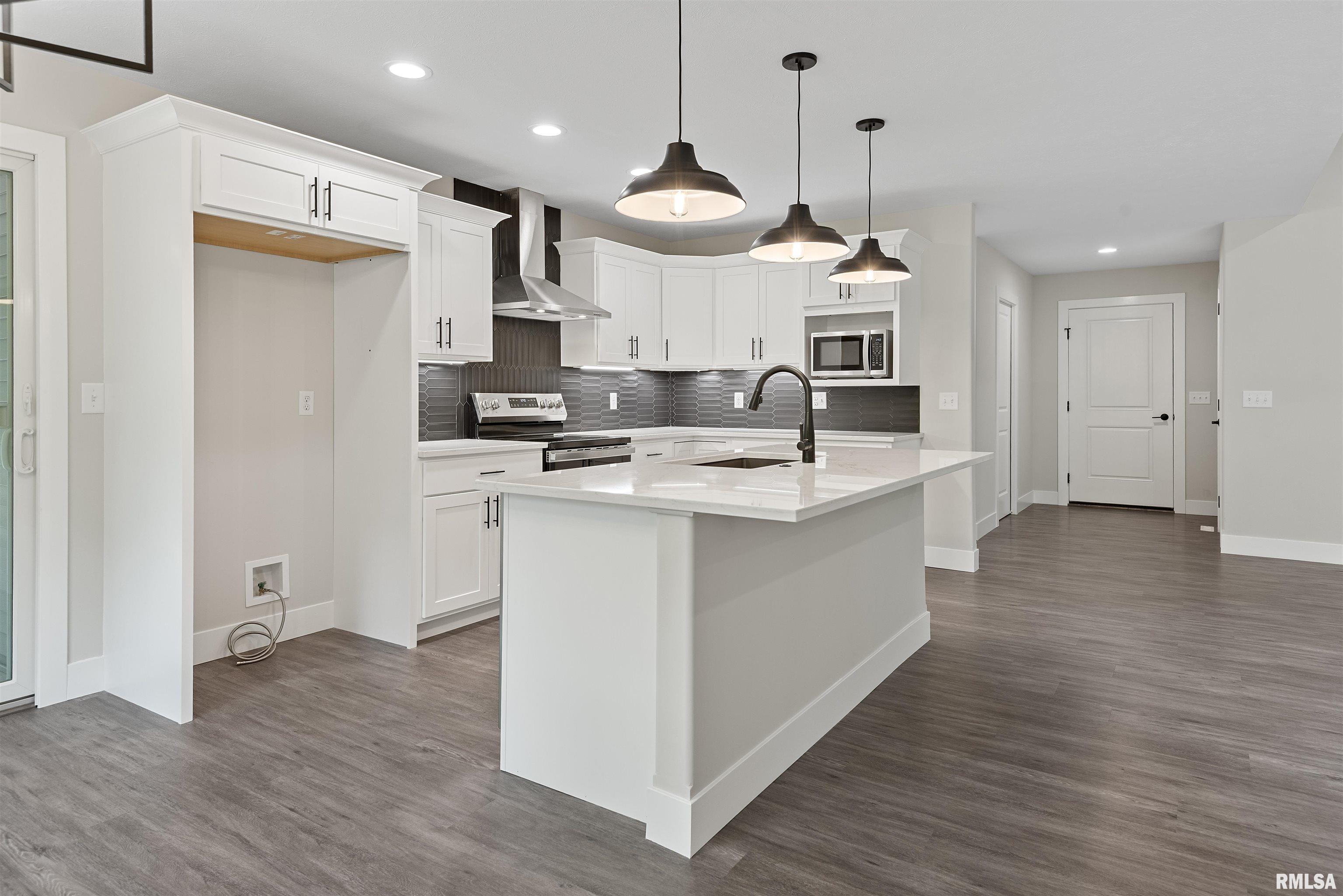 604 Rock River Road Springfield, IL 62711 - Photo 13 of 53