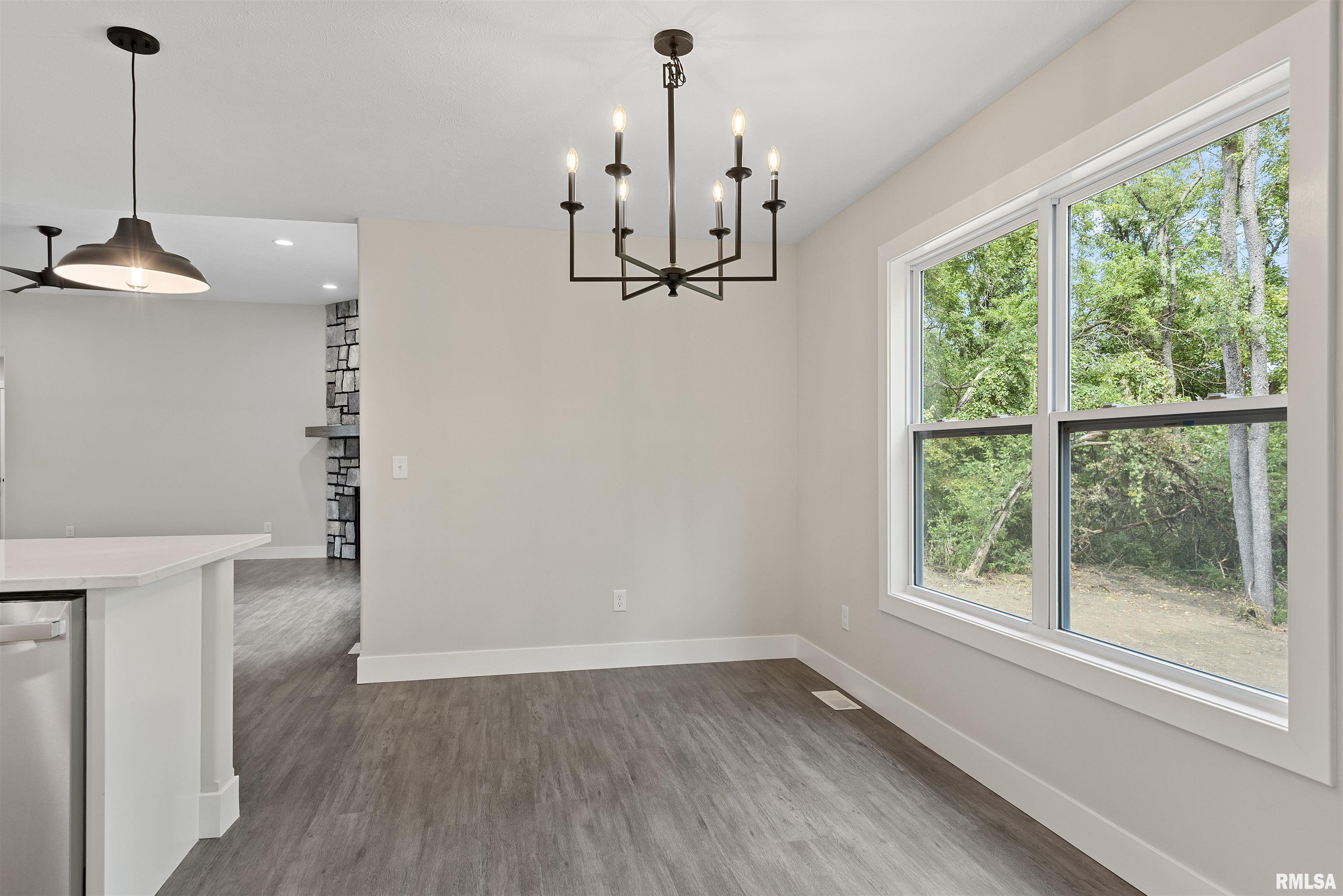 604 Rock River Road Springfield, IL 62711 - Photo 17 of 53