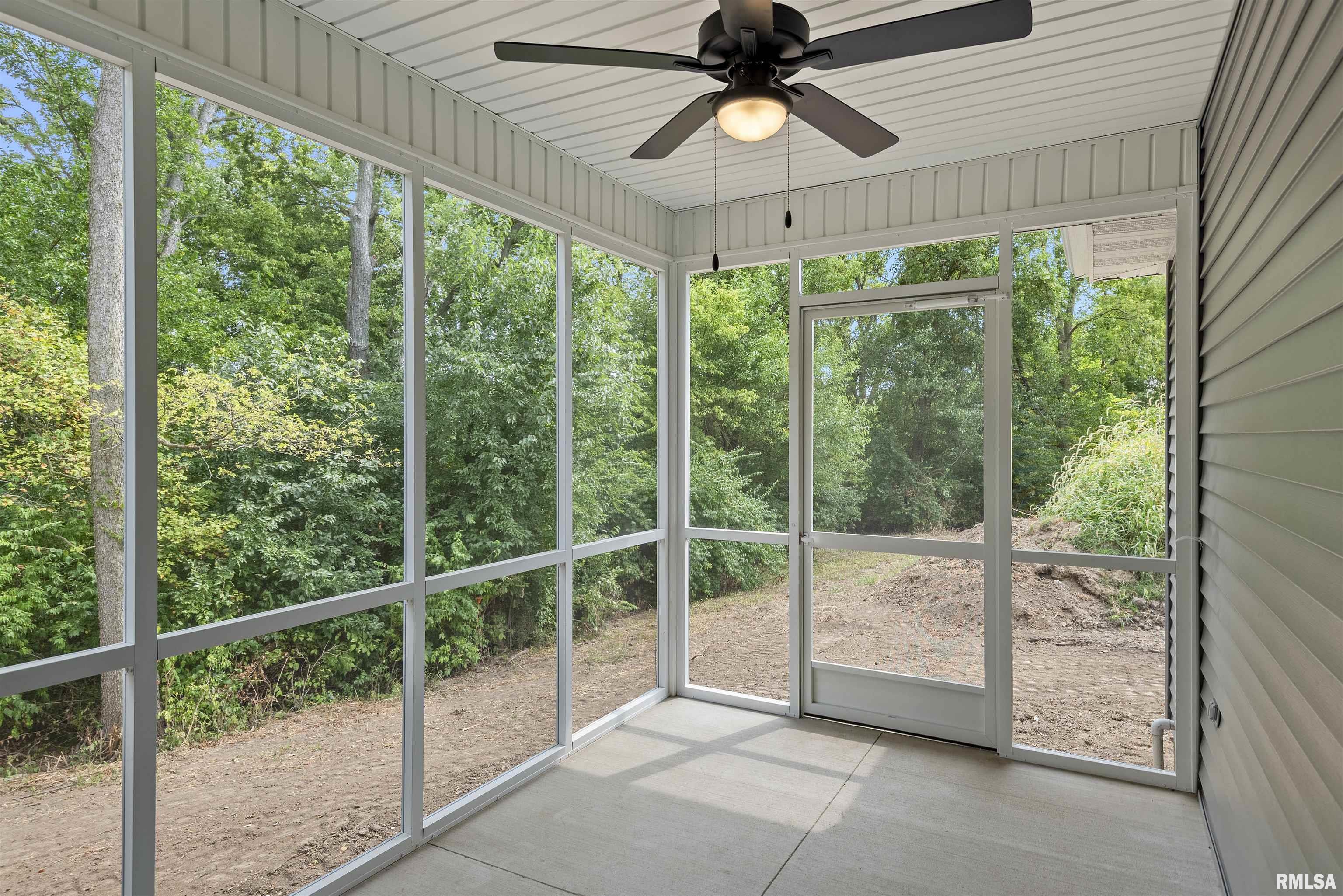 604 Rock River Road Springfield, IL 62711 - Photo 18 of 53