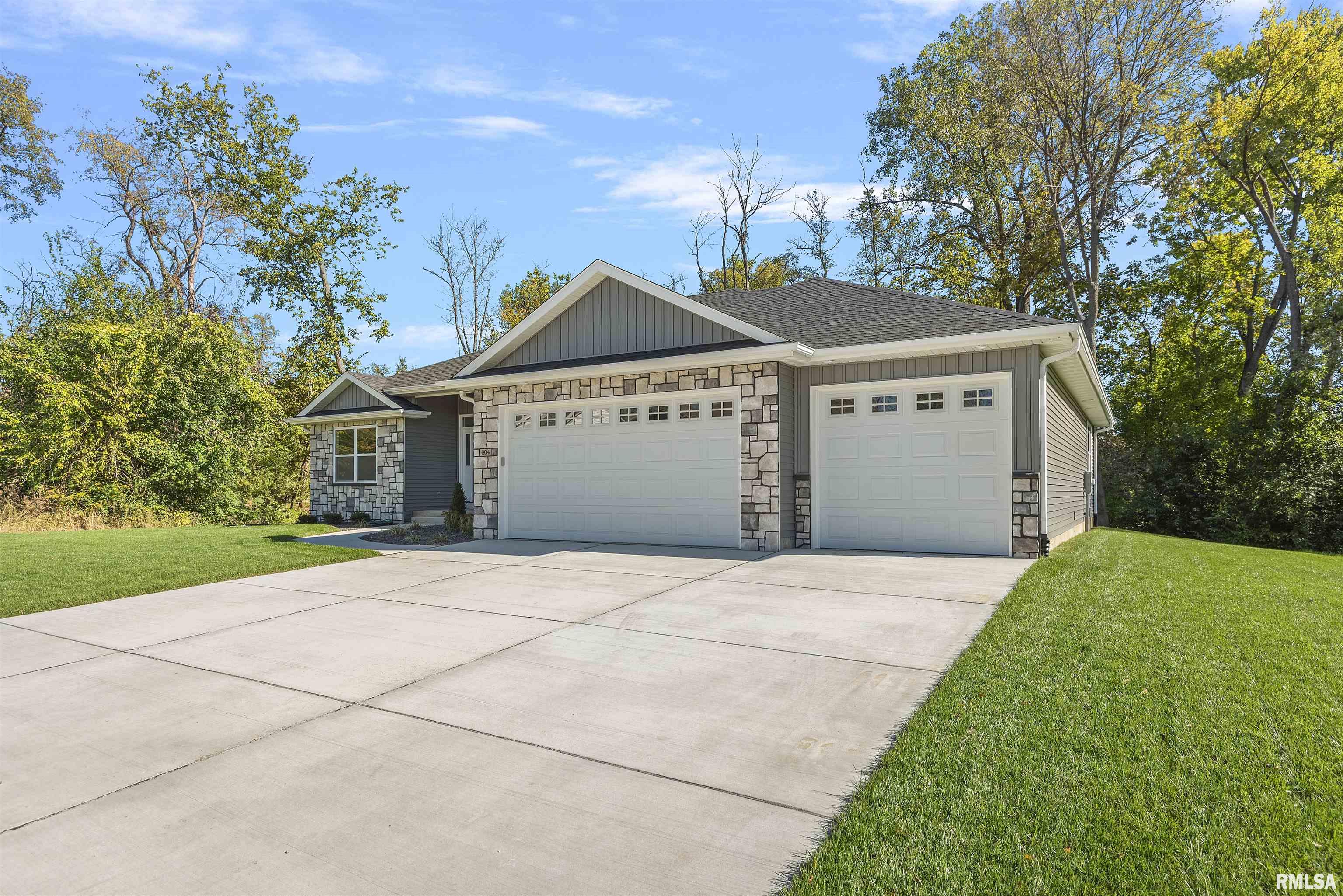 604 Rock River Road Springfield, IL 62711 - Photo 2 of 53