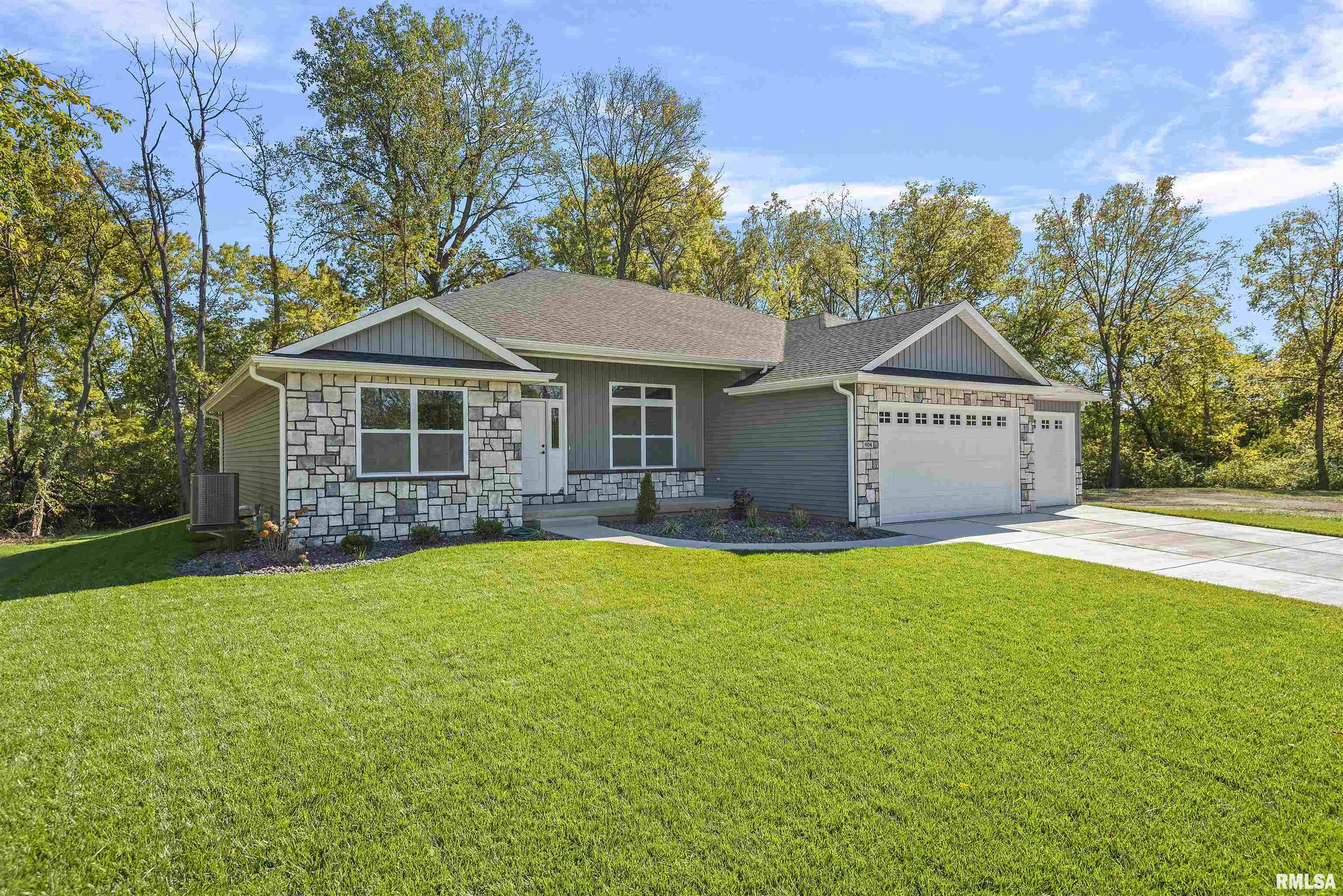 604 Rock River Road Springfield, IL 62711 - Photo 3 of 53