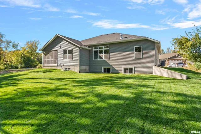 $594,000 | 604 Rock River Road, Springfield, IL 62711