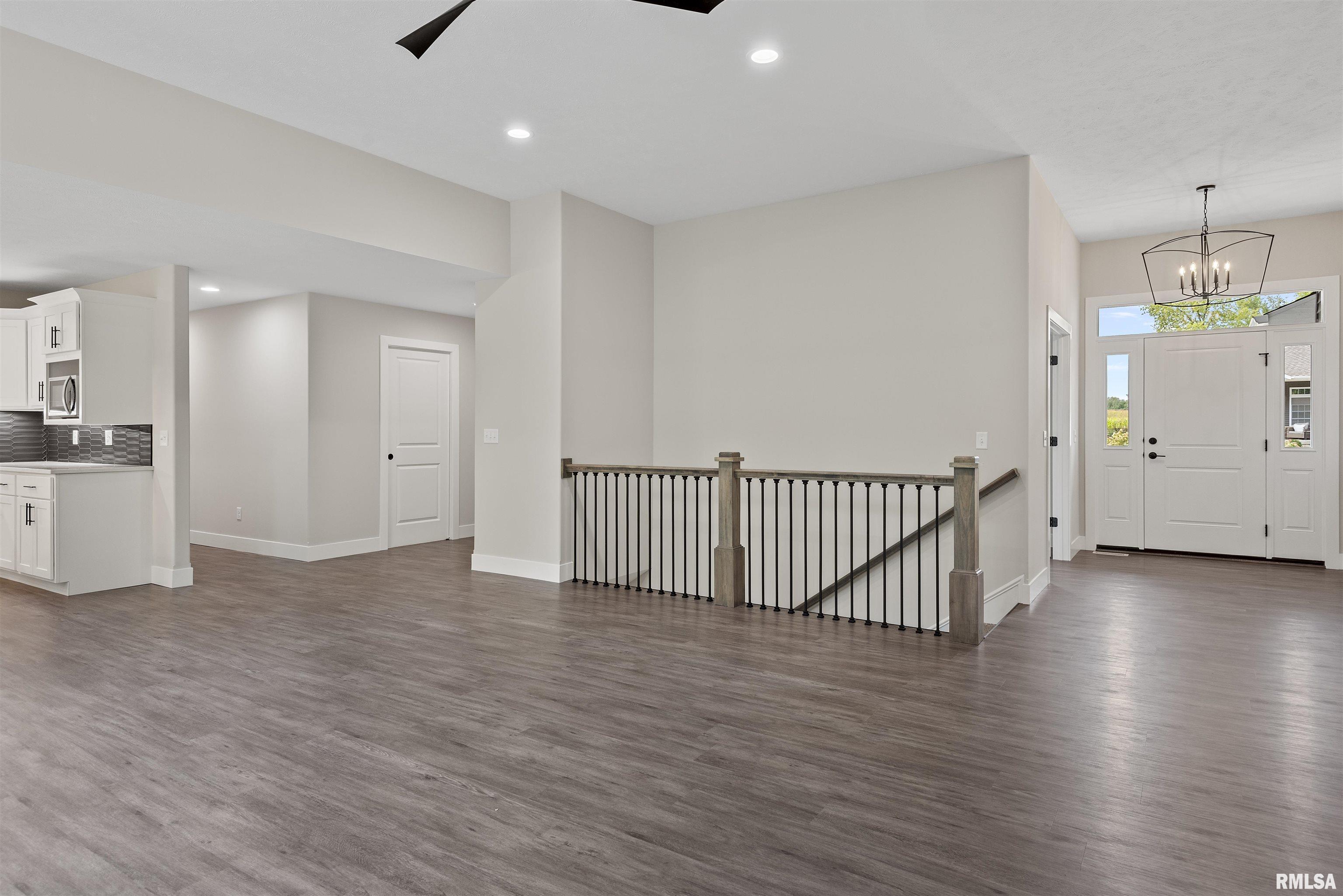 604 Rock River Road Springfield, IL 62711 - Photo 7 of 53