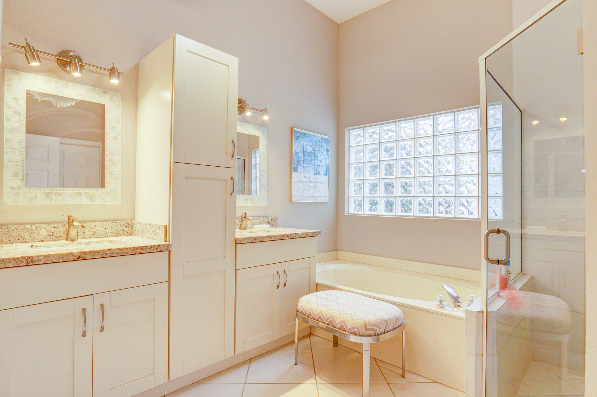 21652 Hammock Point Drive Boca Raton, FL 33433 - Photo 11 of 33 Primary Bathroom