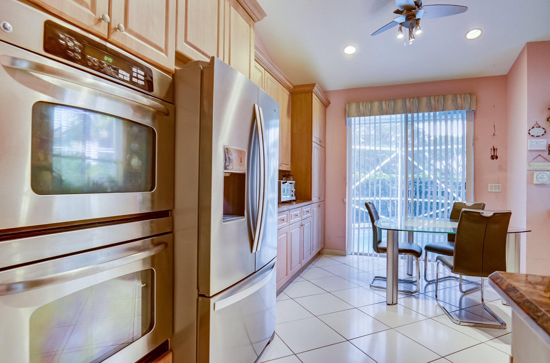21652 Hammock Point Drive Boca Raton, FL 33433 - Photo 14 of 33 Kitchen