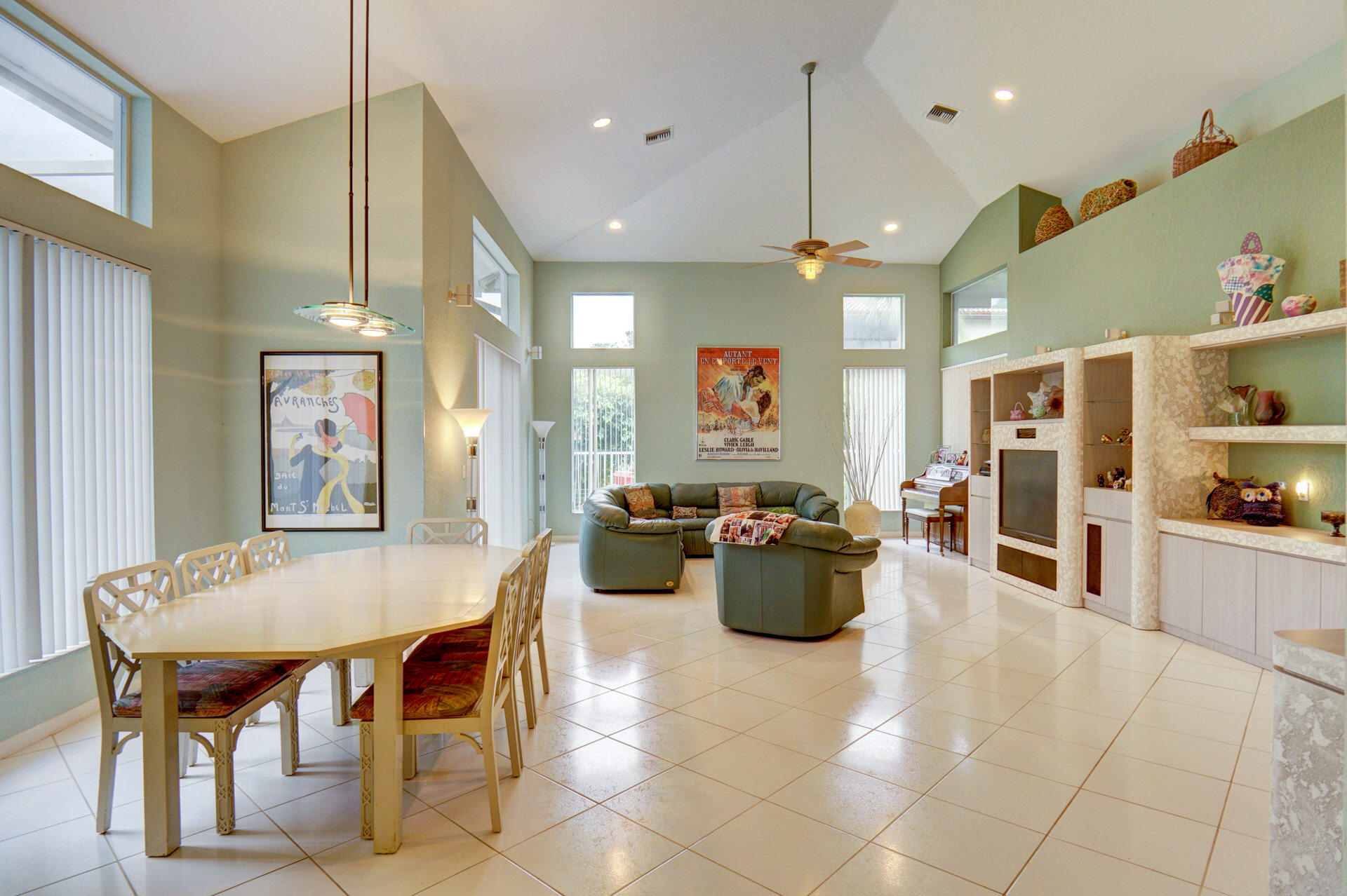 21652 Hammock Point Drive Boca Raton, FL 33433 - Photo 6 of 33 Dining/LIving Room