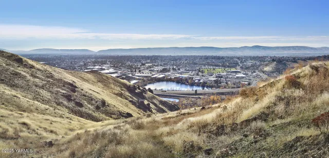 $149,900 | Nna Dwinell Drive, Selah, WA 98942