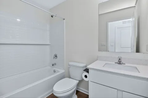 $289,900 | 1007 Briar Gln Court, Hampshire, IL 60140