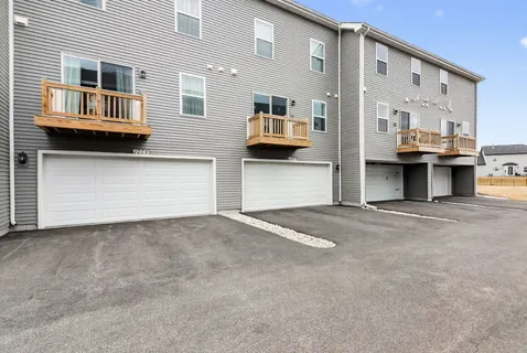 $289,900 | 1007 Briar Gln Court, Hampshire, IL 60140