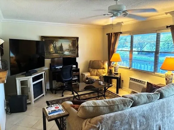 $1,300 | 260 Newport P, Unit 260, Deerfield Beach, FL 33442