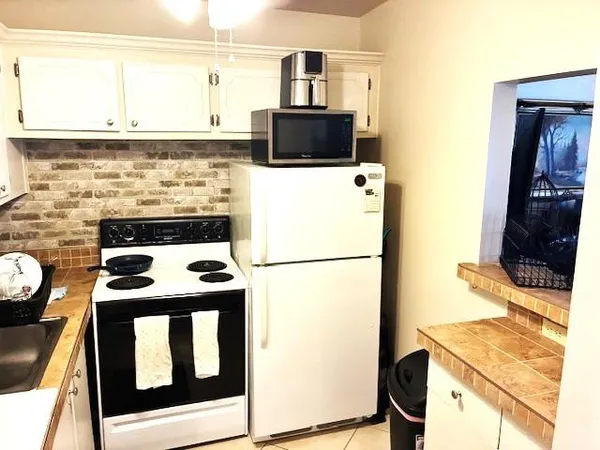 $1,300 | 260 Newport P, Unit 260, Deerfield Beach, FL 33442