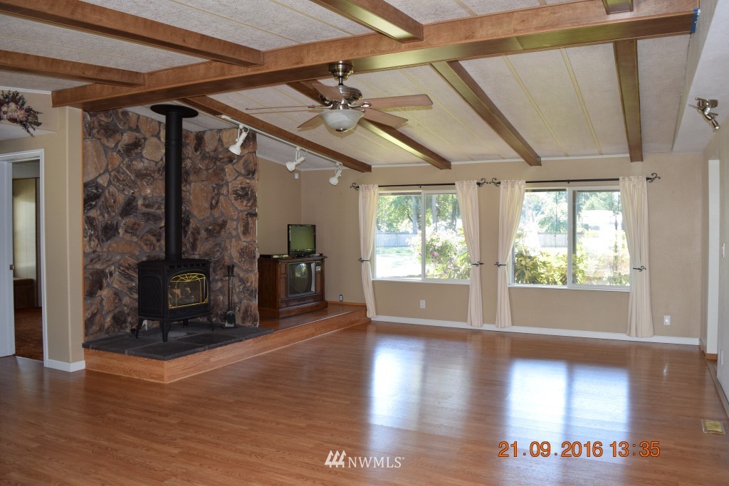 10540 176th Avenue Southwest Rochester, WA 98579 - Photo 14 of 24