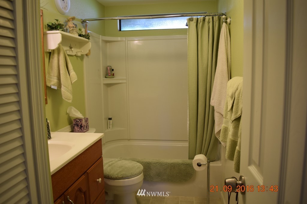 10540 176th Avenue Southwest Rochester, WA 98579 - Photo 19 of 24