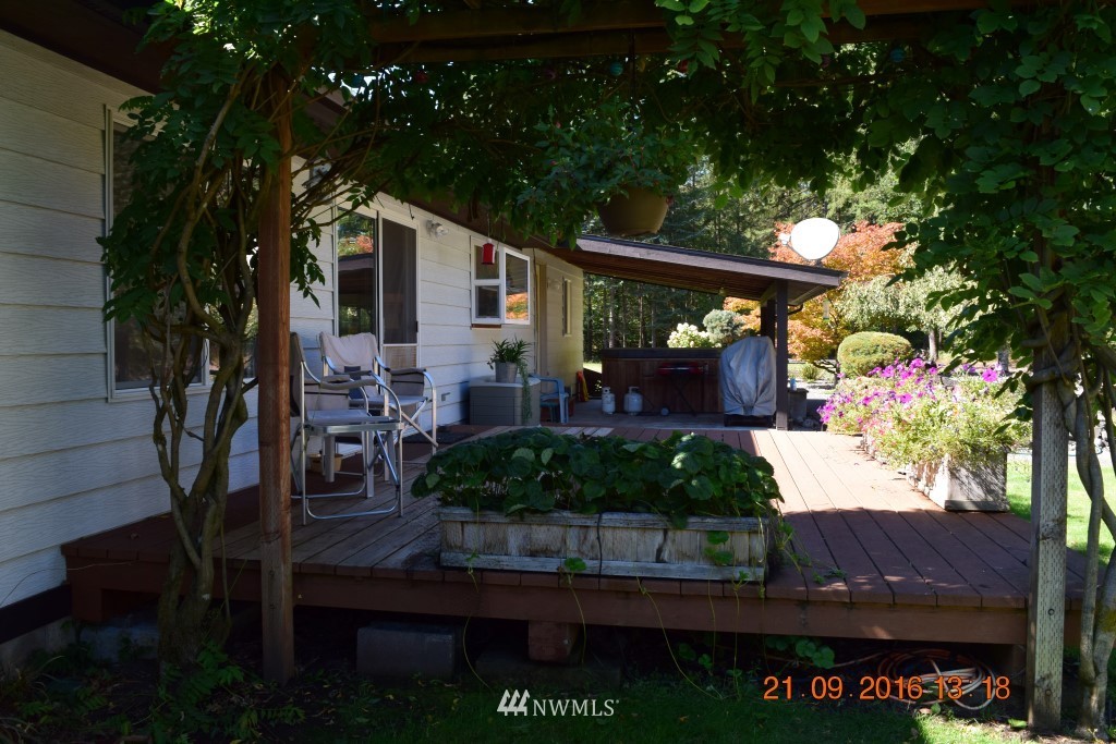 10540 176th Avenue Southwest Rochester, WA 98579 - Photo 6 of 24