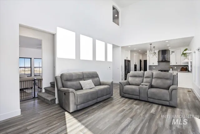 $799,000 | 2283 East 4092nd Street North, Filer, ID 83328