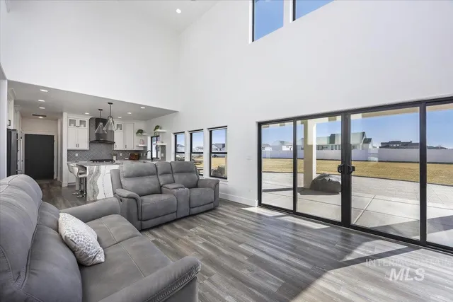 $799,000 | 2283 East 4092nd Street North, Filer, ID 83328