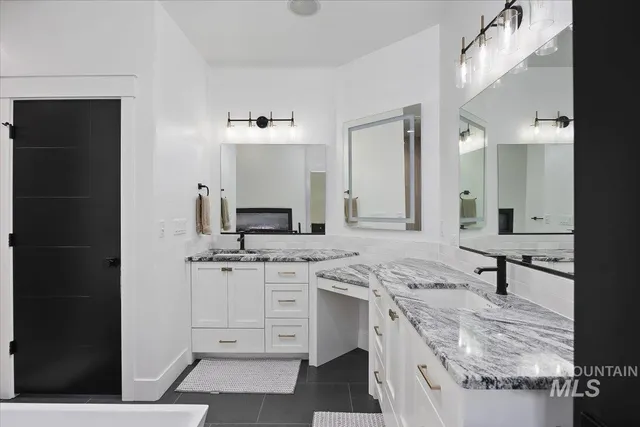 $799,000 | 2283 East 4092nd Street North, Filer, ID 83328