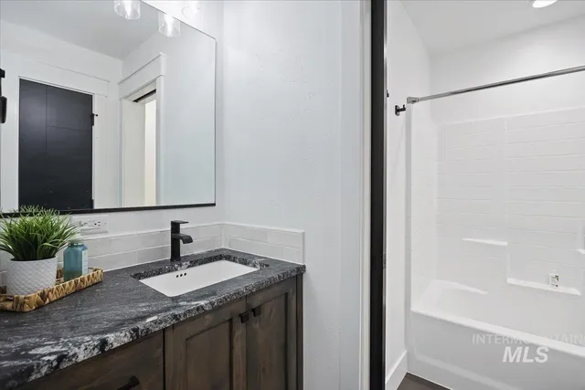 $799,000 | 2283 East 4092nd Street North, Filer, ID 83328