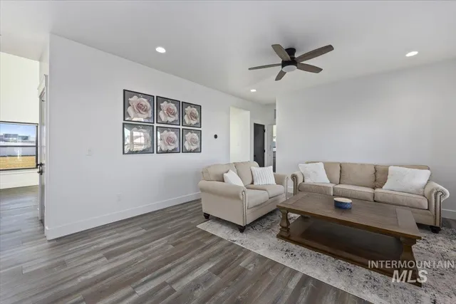 $799,000 | 2283 East 4092nd Street North, Filer, ID 83328