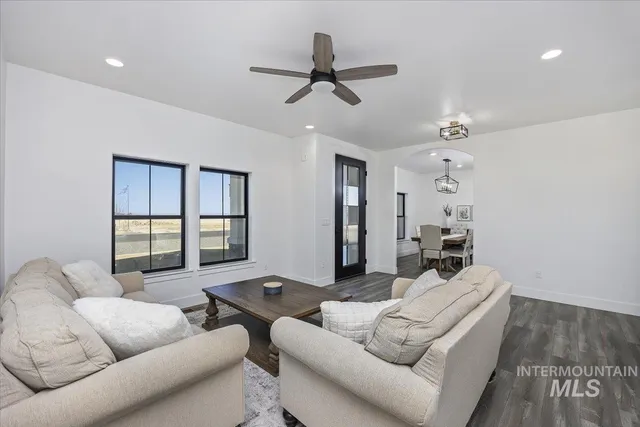 $799,000 | 2283 East 4092nd Street North, Filer, ID 83328