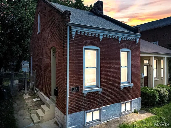 $149,900 | 2618 Missouri Avenue, St. Louis, MO 63118