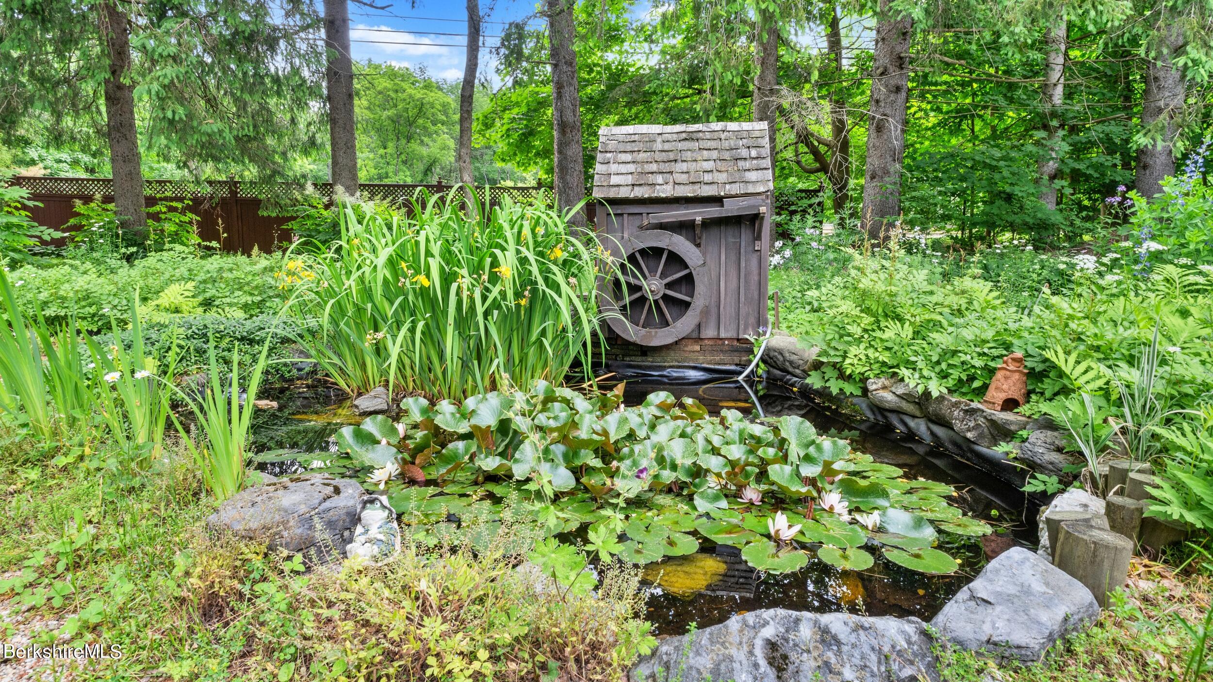 2507 State Road Richmond, MA 01254 - Photo 35 of 37 PERENNIAL GARDEN