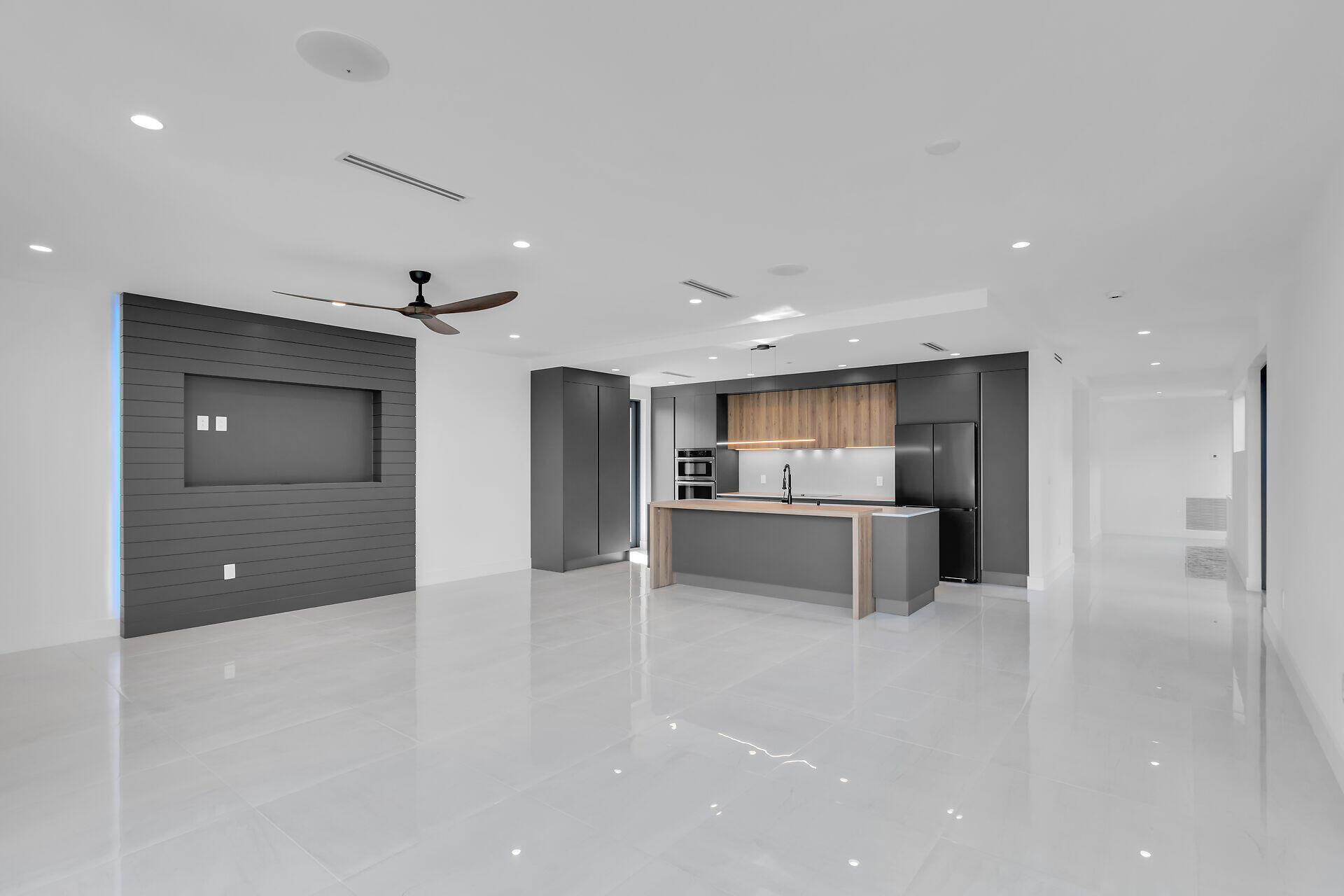 62 Mutiny Place Key Largo, FL 33037 - Photo 22 of 70 Living area