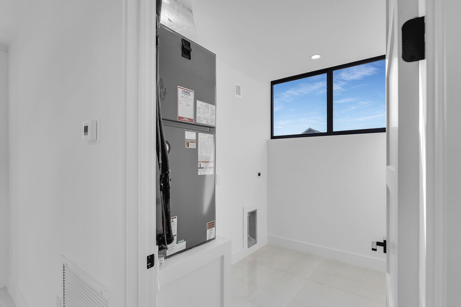 62 Mutiny Place Key Largo, FL 33037 - Photo 40 of 70 a view of an entryway